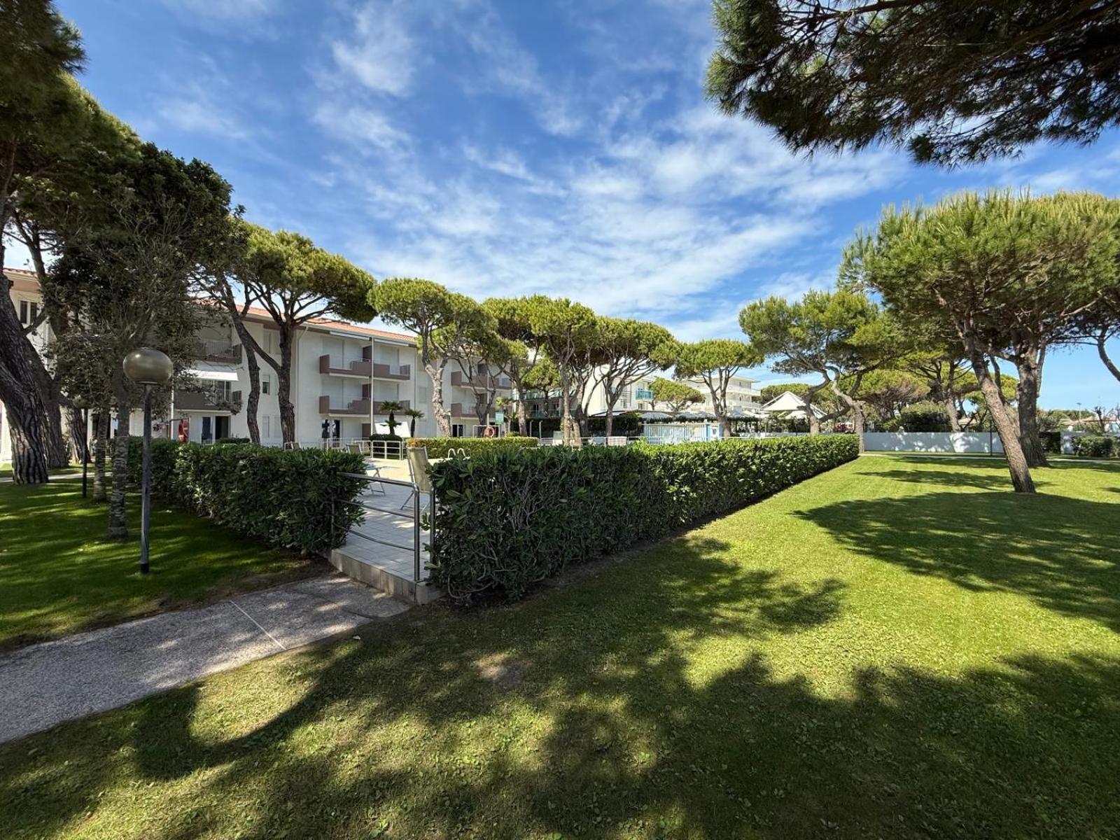 Residence Garden -Walterigato Apartments Solo Per Famiglie Lido di Jesolo Exterior foto